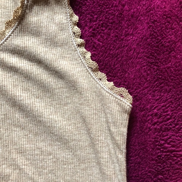 Sleeveless t shirt - Picture 5 of 6